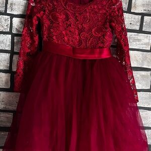Girls Elegant Red Lace Dress Size 10-11